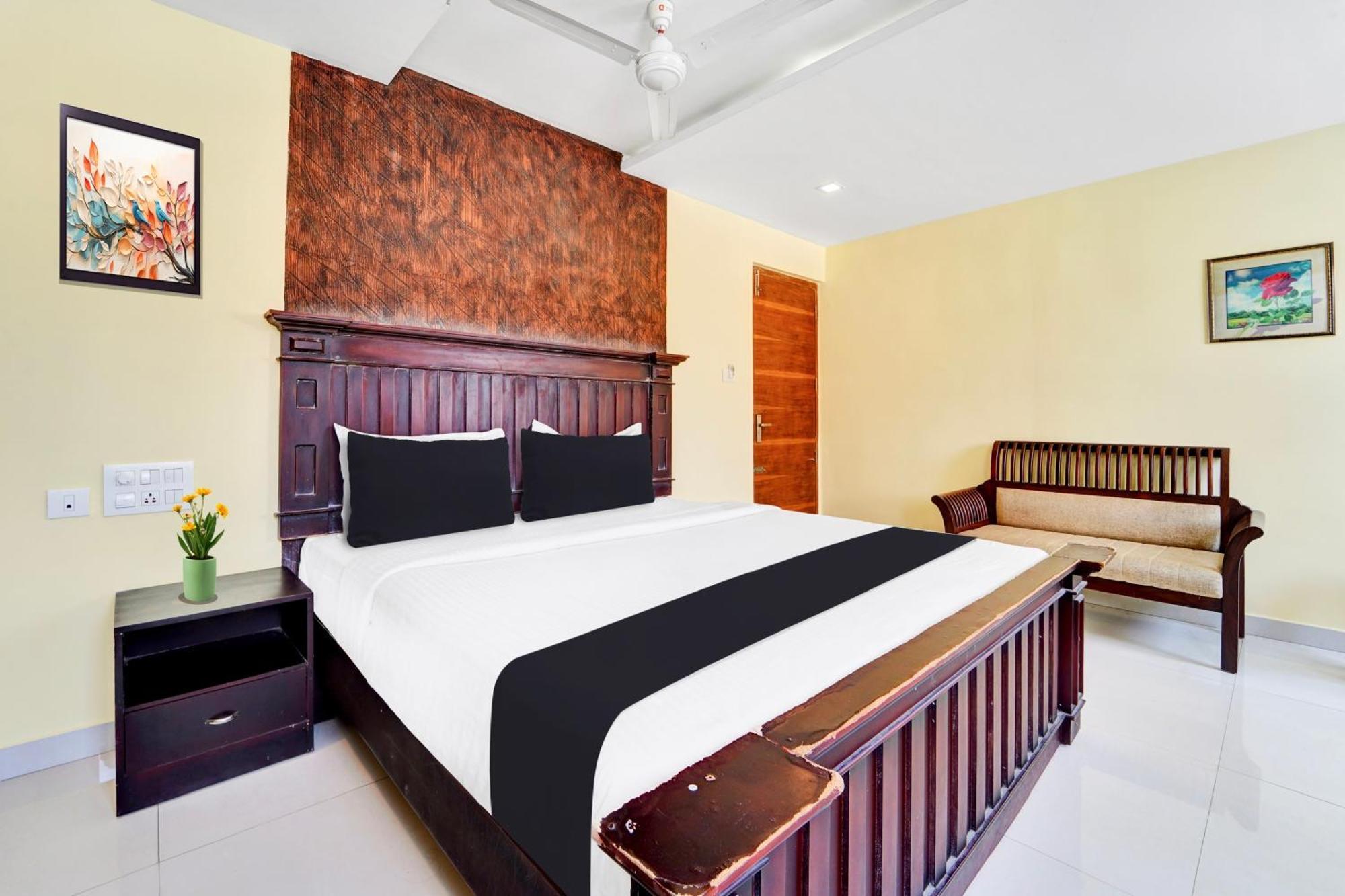 Super Townhouse Ernakulam North Hotel Kochi Exterior foto